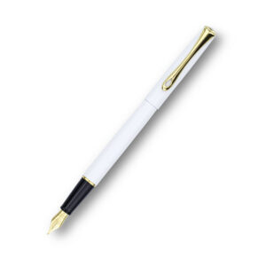 Official [Japan Exclusive Distributor] Diplomat Traveler Snow White Gold Fountain Pen